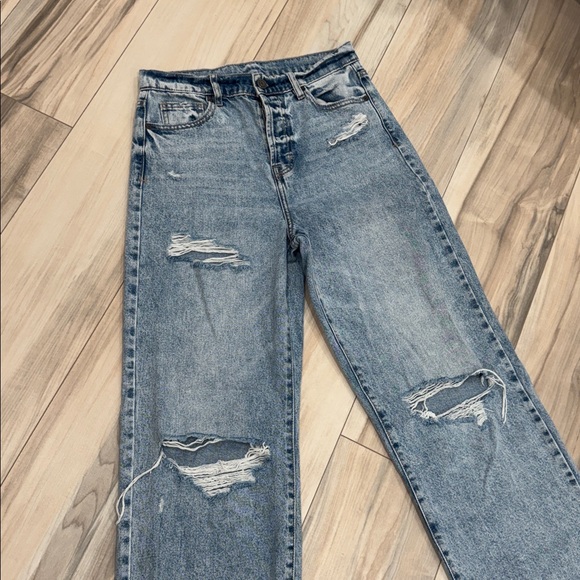 Women’s Distressed Hidden Jeans | Size 27 - Picture 2 of 6